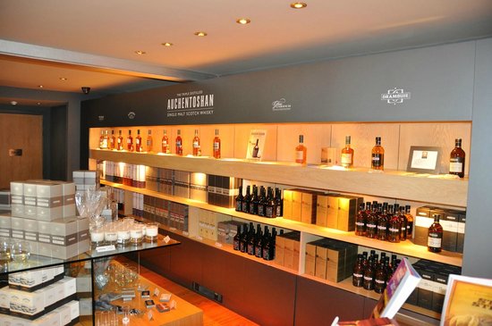 auchentoshan-distillery
